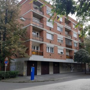 Szeged Sóhordó utcában 38 m2-es, 33 emeleti lakás bútorozottan kiadó