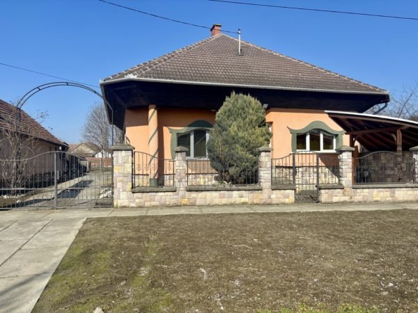 Jánoshalmán költözhető családi ház eladó - Image 30