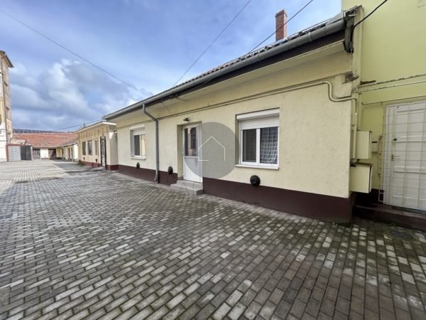 Kiskunhalas Bethlen Gábor téren földszinti lakás eladó - Image 8