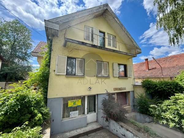 Jánoshalma központjában háromszintes családi ház eladó - Image 26
