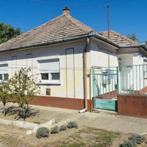 Borotán 110 nm- es családi ház eladó